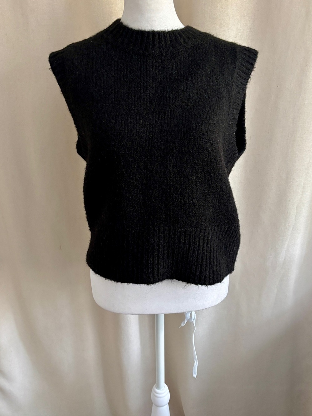 Twik Sweater Vest β Size L